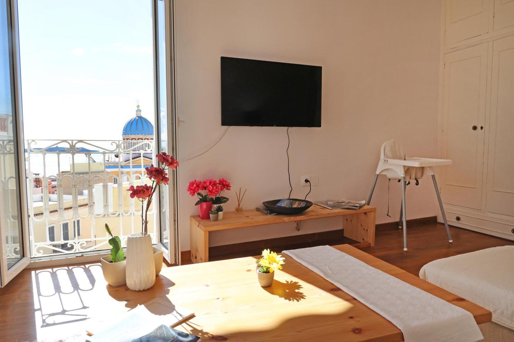 San Nikolas View Guest House 에르무폴리 외부 사진