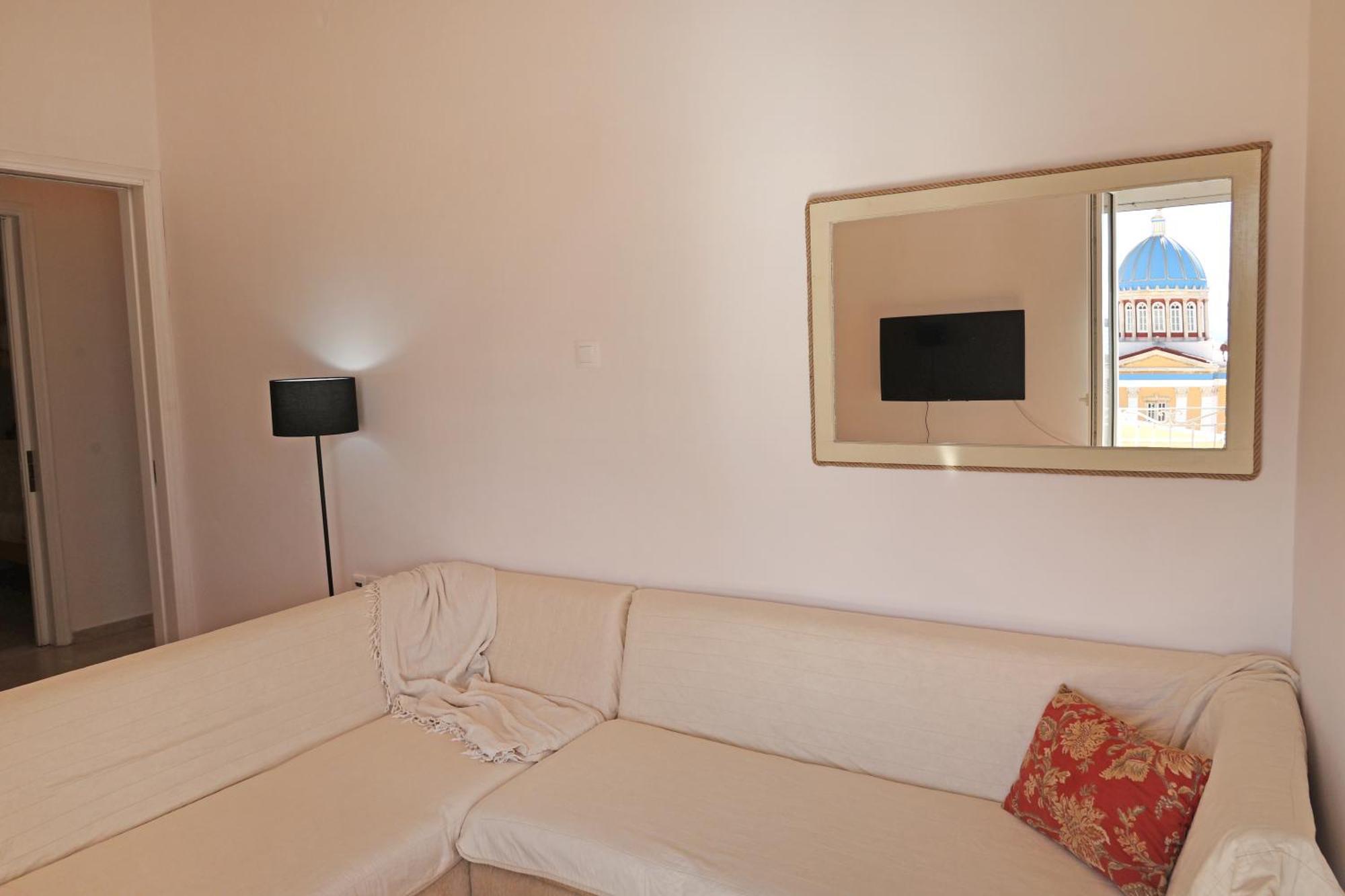 San Nikolas View Guest House 에르무폴리 외부 사진