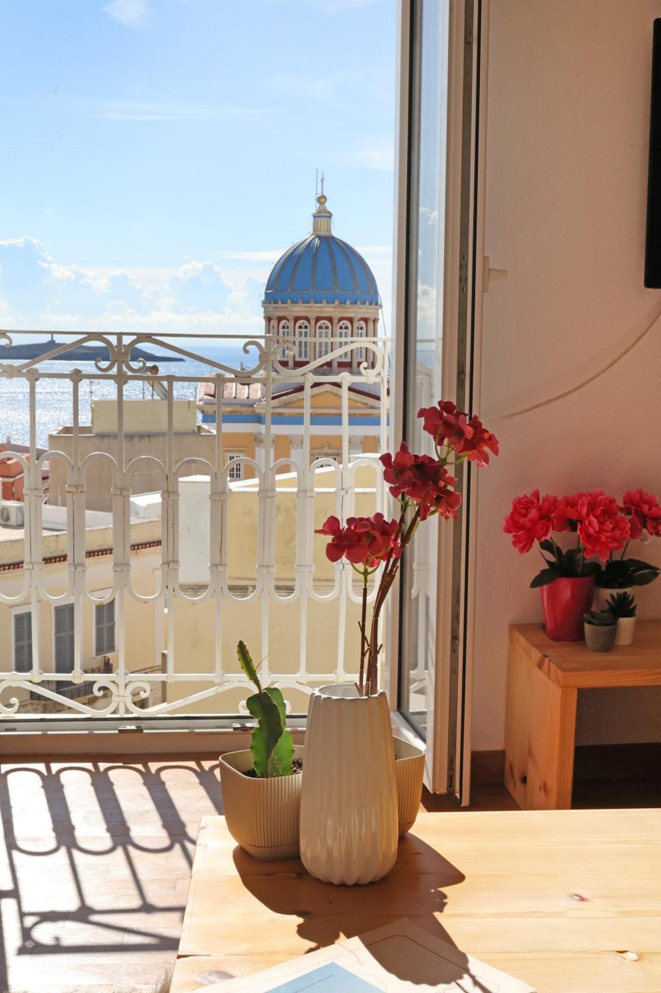 San Nikolas View Guest House 에르무폴리 외부 사진